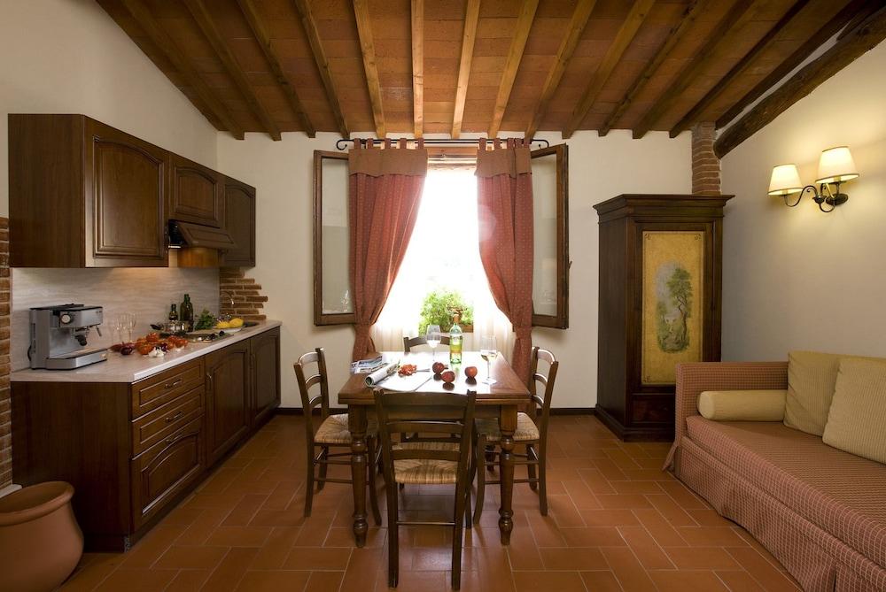 Agriturismo Antico Borgo Poggitazzi Terranuova Bracciolini Exterior foto